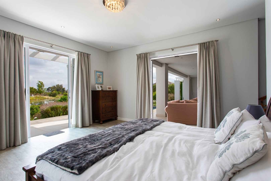 To Let 4 Bedroom Property for Rent in Val De Vie Estate Western Cape